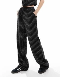 Reclaimed Vintage Pull On Tailored Straight Leg Pinstripe Trouser With Satin Waistband Detail For Women Multi -Closet Theory Her 205806315 4