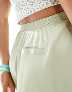 Reclaimed Vintage Pull On Short With Bow In Green Satin For Women -Closet Theory Her 206046786 3