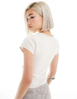 Reclaimed Vintage Notch Neck Top With Applique In Ecru For Women -Closet Theory Her 206185639 4