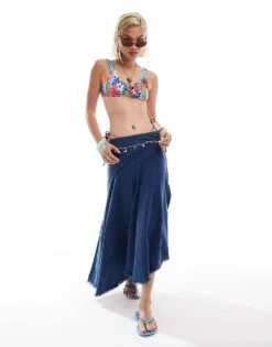 Reclaimed Vintage Crinkle Bikini Top With Crossover Tie Front In Blue Floral Print For Women -Closet Theory Her 206619388 3