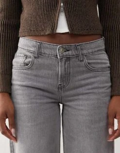 Reclaimed Vintage 88' Wide Baggy Low Rise Leg Jean In Grey Wash For Women -Closet Theory Her 206647356 5