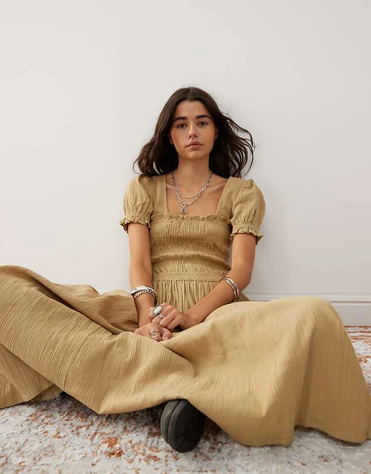 Reclaimed Vintage Maxi Dress With Pull Sleeve And Ruched Bodice In Antique Cream For Women Beige 4 Reclaimed Vintage Maxi Dress With Pull Sleeve And Ruched Bodice In Antique Cream For Women Beige - Image 2