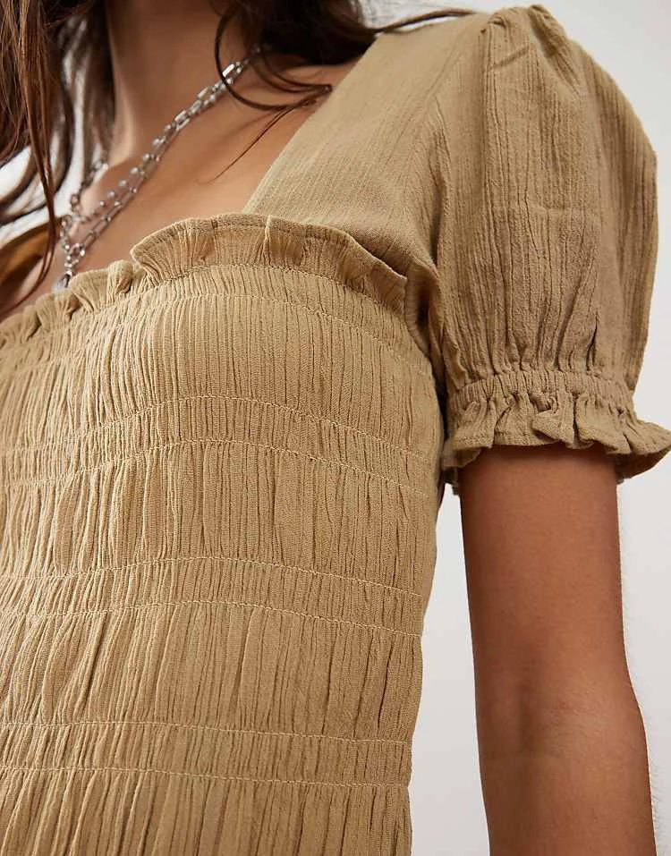 Reclaimed Vintage Maxi Dress With Pull Sleeve And Ruched Bodice In Antique Cream For Women Beige 6 Reclaimed Vintage Maxi Dress With Pull Sleeve And Ruched Bodice In Antique Cream For Women Beige - Image 4