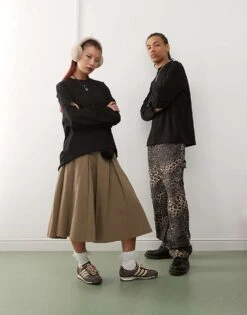 Reclaimed Vintage Unisex Oversized Skater Long Sleeve T-shirt In Black For Unisex -Closet Theory Her 207404763 3