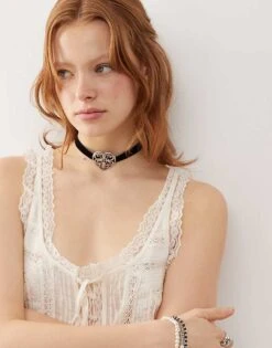 Reclaimed Vintage Choker Necklace In Black Velvet With Heart For Women Silver -Closet Theory Her 207438290 1 silver 1
