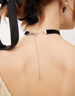 Reclaimed Vintage Unisex Star Pendant On Black Velvet For Unisex Silver -Closet Theory Her 207438391 3