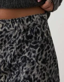 Reclaimed Vintage Snow Leopard Print Barrel Leg Trouser For Women -Closet Theory Her 207442446 5