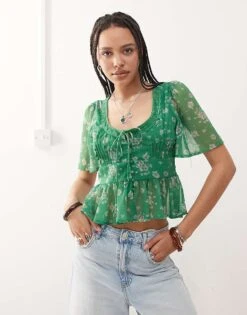 Reclaimed Vintage Tea Blouse With Lace Collar In Green Floral Print For Women Multi