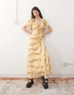 Reclaimed Vintage Maxi Tea Dress With Lace In Ditsy Butter Yellow Floral Print For Women Green -Closet Theory Her 207659558 1 green 1