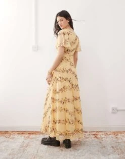 Reclaimed Vintage Maxi Tea Dress With Lace In Ditsy Butter Yellow Floral Print For Women Green -Closet Theory Her 207659558 4