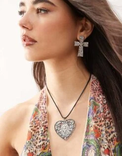 Reclaimed Vintage Necklace With Heart Pendant In Silver For Women -Closet Theory Her 207823232 1 silver 1