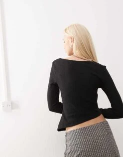 Reclaimed Vintage Super Soft Asym Top With Ruching In Black For Women -Closet Theory Her 207899610 3