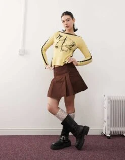 Reclaimed Vintage Mini Skirt With Deep Waist And Pleats In Brown For Women