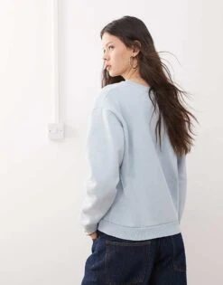 Reclaimed Vintage Neat Fit V-neck Sweatshirt In Blue For Women -Closet Theory Her 208065616 4