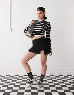 Reclaimed Vintage Skort With Side Split In Black For Women -Closet Theory Her 208137474 3