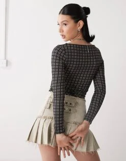 Reclaimed Vintage Slash Neck Long Sleeve Top In Mini Check Print For Women Black Check -Closet Theory Her 208145697 4