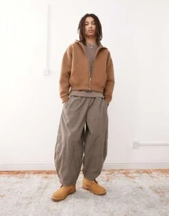 Reclaimed Vintage Baggy Barrell Leg Cargo Trousers In Khaki For Unisex