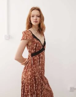 Reclaimed Vintage Lace Mix Maxi Dress In Deer Print For Women Brown -Closet Theory Her 208212690 4