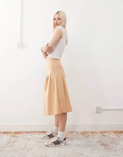 Reclaimed Vintage Midi Kilt Skirt In Butter Yellow For Women Sand -Closet Theory Her 208234850 1 sand 1